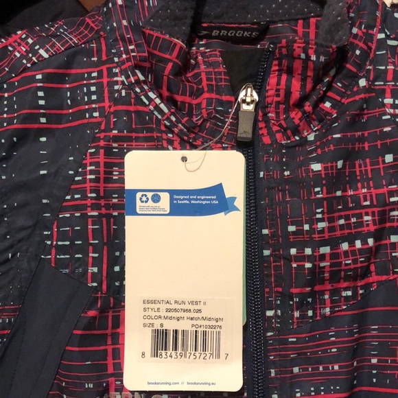 ♥️ BROOKS! RUNNING VEST - Picture 10 of 11